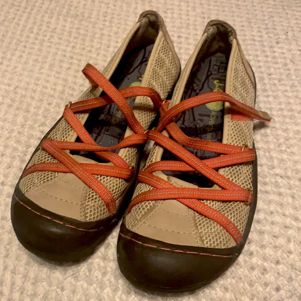 J-41 traction sole shoes